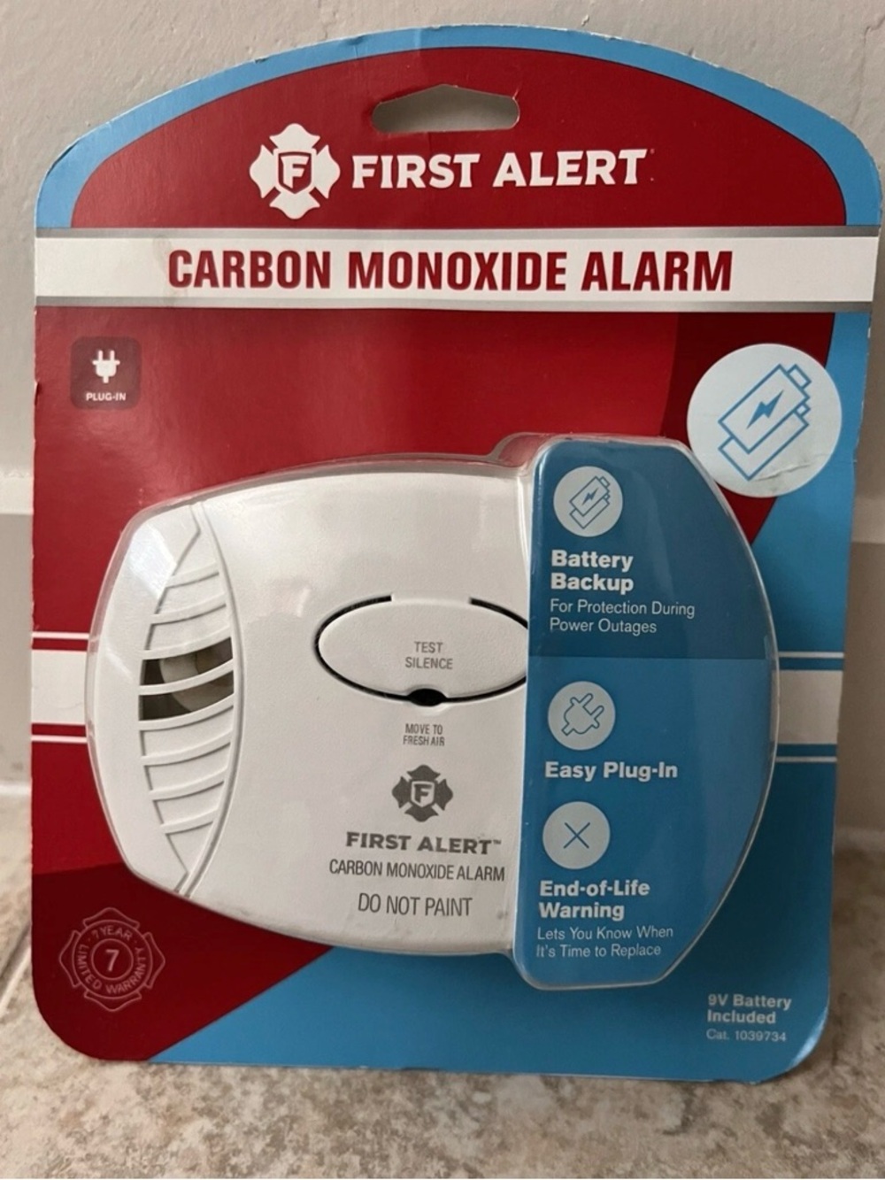 First Alert Carbon Monoxide Alarm Plug In And 9V Battery Backup